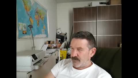 lookercgn online show from December 24, 9:50 am