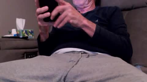 looking469 online show from March 19, 3:54 am