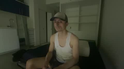 lostpuppyboy online show from November 1, 7:07 pm