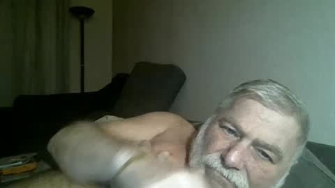 louis_chokdee online show from December 28, 6:08 pm