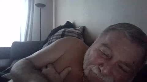 louis_chokdee online show from March 12, 5:17 pm