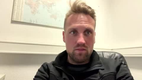 lovefuesse online show from February 3, 12:21 pm