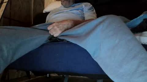 just here to have fun and cum online show from October 24, 11:12 am