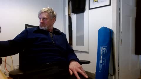 lowrylowry1 online show from March 8, 11:25 am