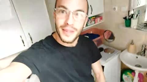 Lshot D online show from March 7, 11:07 am