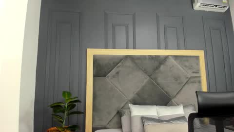 luca_morettii online show from October 12, 12:54 pm