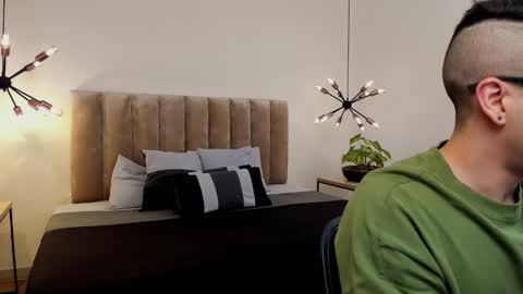 luca_morettii online show from September 17, 12:17 pm