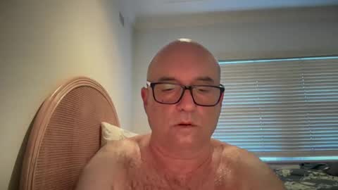 Snapshot of lucas10004 chatting on March 12, 8:41 pm lucas10004 online show from March 12, 8:41 pm