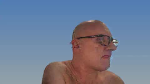 Snapshot of lucas10004 chatting on December 11, 4:09 am lucas10004 online show from December 11, 4:09 am