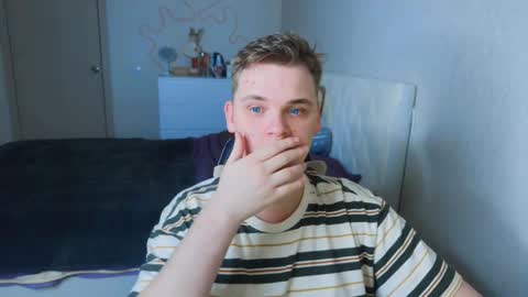 Lucas Gill online show from November 24, 3:40 am