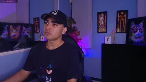 lucascarterr online show from November 4, 3:51 am