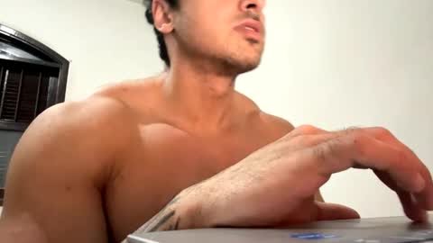 lucasfit24 online show from February 14, 11:42 am