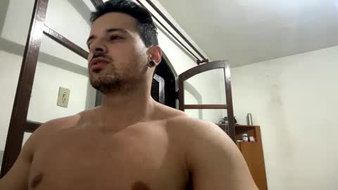 lucasfit24 online show from March 9, 11:35 pm