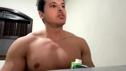 lucasfit24 online show from February 1, 11:21 am