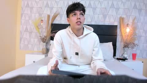 Lucasopry online show from April 5, 11:50 am