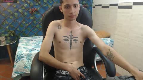 LucassSmith11 online show from March 27, 6:20 pm