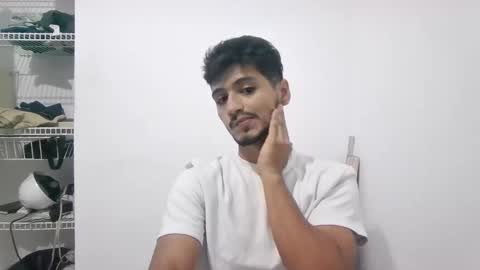 leonel online show from May 17, 8:05 pm