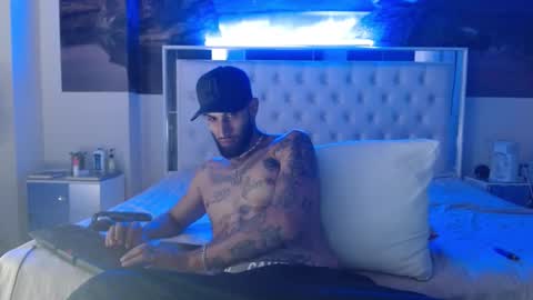 luciifer_hills online show from December 24, 11:11 pm