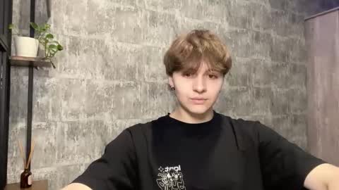 Ricky online show from February 15, 9:34 pm
