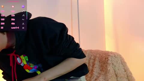 Lui online show from March 10, 4:51 am