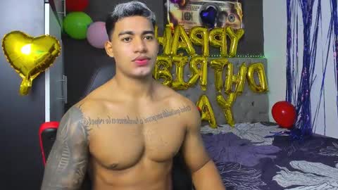 Luigi Independent model online show from May 24, 5:41 pm