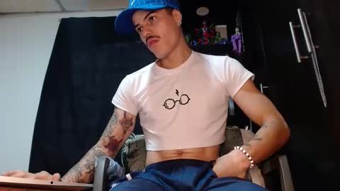 Luis AS online show from December 16, 1:18 pm