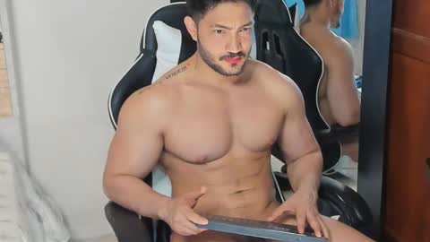 luis_baptista online show from September 19, 1:50 am