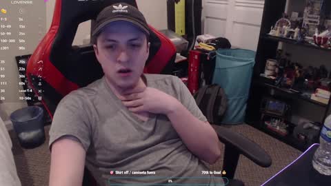 Luisdiaztube online show from January 9, 11:24 pm