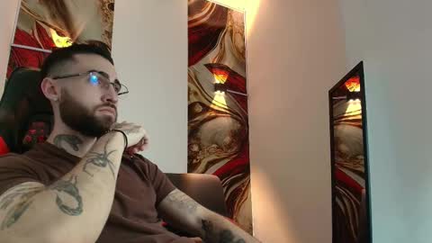 Snapshot of luke_davis01 chatting on September 23, 1:10 pm LUKE online show from September 23, 1:10 pm