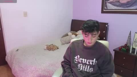 lukeboyce online show from November 27, 2:59 am