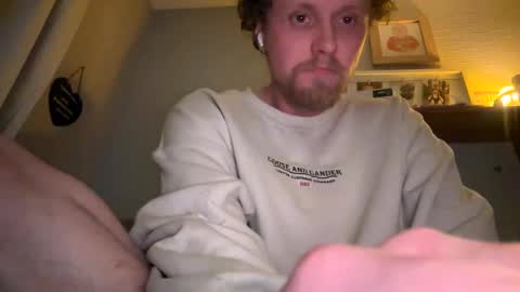 lukeeeeey96 online show from February 26, 2:37 am