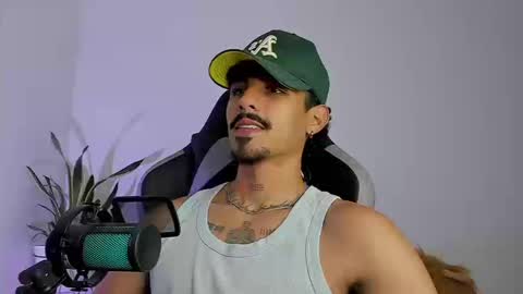 Luke Taylor online show from March 14, 2:07 am