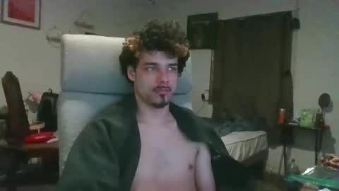 luketheduke4200 online show from April 19, 7:30 am