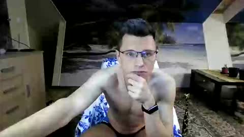 Andrew independent model 2000-0000 CET daily online show from March 23, 9:43 pm