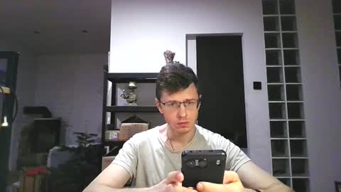Andrew independent model 2000-0000 CET daily online show from July 13, 10:33 pm