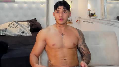 Snapshot of lunay_xtreemboy chatting on October 14, 10:06 pm Lunay online show from October 14, 10:06 pm