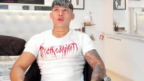 Snapshot of lunay_xtreemboy chatting on September 26, 2:09 am Lunay online show from September 26, 2:09 am