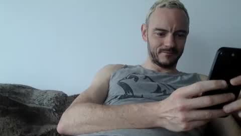 Snapshot of lupine_666 chatting on September 26, 8:34 am Lupine online show from September 26, 8:34 am