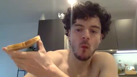 Snapshot of lupine_666 chatting on December 13, 10:19 am Lupine online show from December 13, 10:19 am