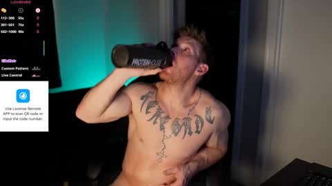 luther_daddy online show from March 23, 8:37 pm