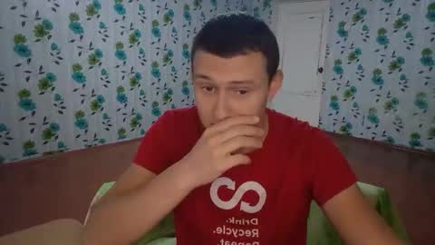 Snapshot of luxeboy_ chatting on October 2, 12:09 pm Mike online show from October 2, 12:09 pm