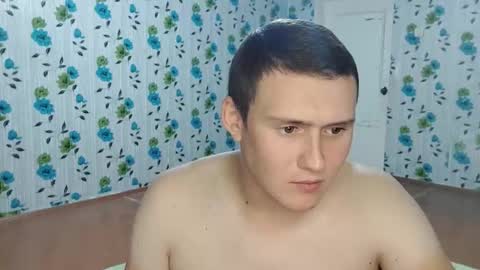 Snapshot of luxeboy_ chatting on October 17, 6:34 pm Mike online show from October 17, 6:34 pm