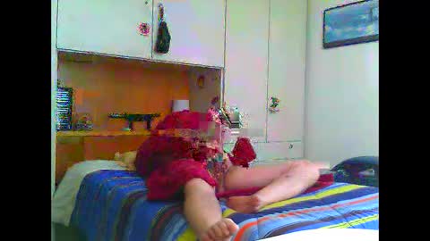 Snapshot of luxx72boy chatting on March 2, 9:54 am luxx72boy online show from March 2, 9:54 am