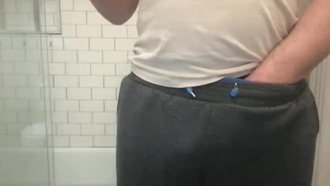 lvguynextdoor440656 online show from November 17, 4:54 pm