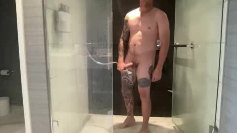 lyle1115 online show from October 20, 9:30 pm