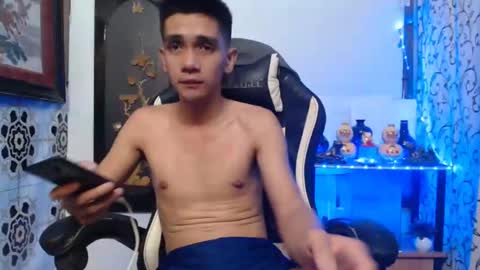 Snapshot of lyubovmoya3 chatting on December 4, 9:07 am SWEETPINOY online show from December 4, 9:07 am