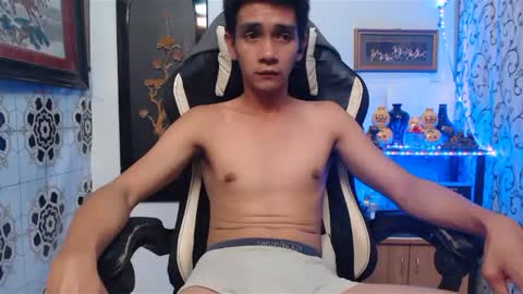 Snapshot of lyubovmoya3 chatting on January 18, 9:24 am SWEETPINOY online show from January 18, 9:24 am