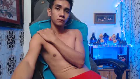 Snapshot of lyubovmoya3 chatting on January 2, 7:18 pm SWEETPINOY online show from January 2, 7:18 pm
