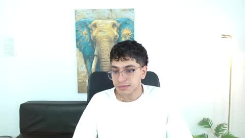 Max online show from March 12, 3:20 pm