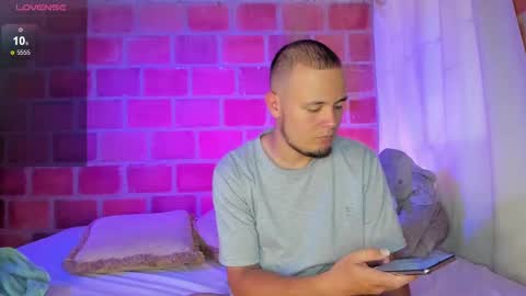   online show from February 13, 7:10 pm